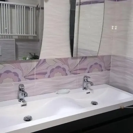 Leoni Appartement *